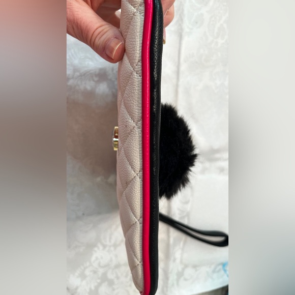 Betsey Johnson Winky Puppy Wristlet with Puppy Face and Puffy Tail - Picture 13 of 14